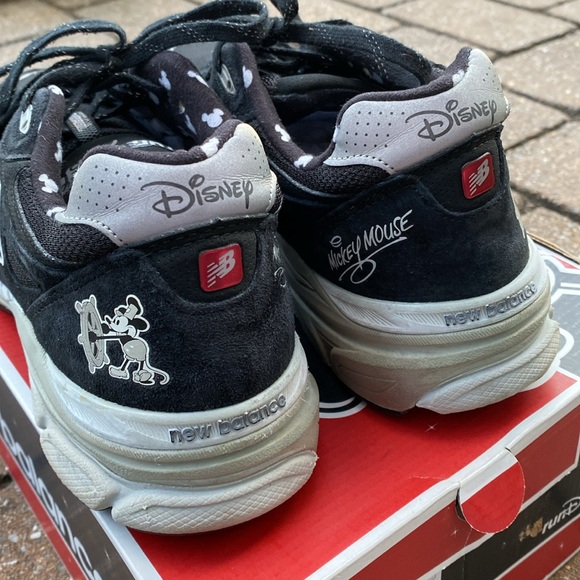 New Balance Run Disney 2015 Mickey Mouse Steamboat Willie size 11 - Picture 7 of 16